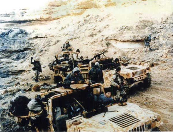 Delta Force và Seal Team 6 trong sa mạc phía Tây Iraq, săn tìm các giàn phóng tên lửa Scud, 1991