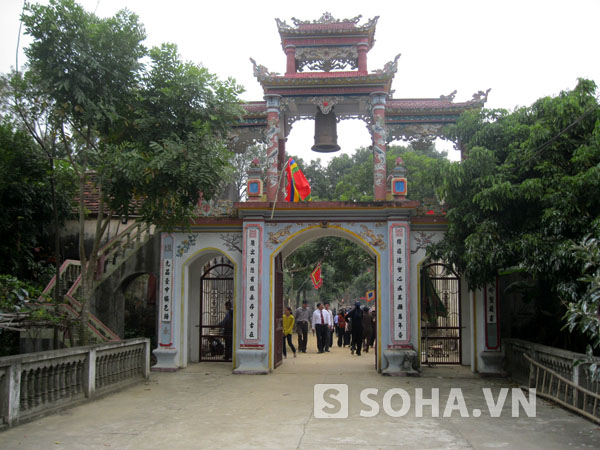 Chùa Du Anh (còn được gọi là chùa Thông) là ngôi chùa lâu đời, đã được xây dựng từ thời nhà Lý.