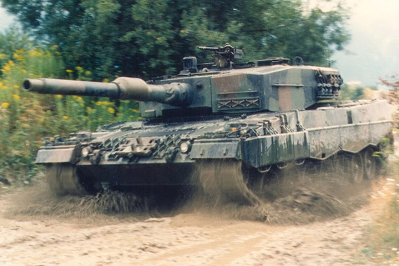 	Xe tăng Leopard 2A4.