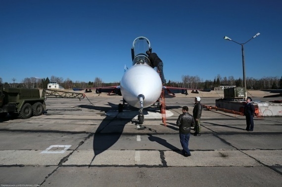 Những “khoảnh khắc” làm việc với Su-27 và MiG-29 tại Kubina