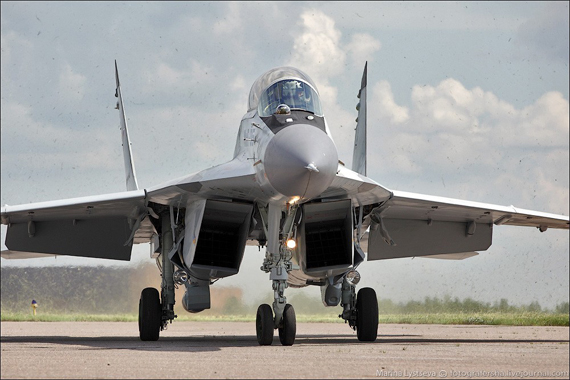 Xem Su-35, MiG-35, Yak-130 trình diễn tại Lukhovitsy