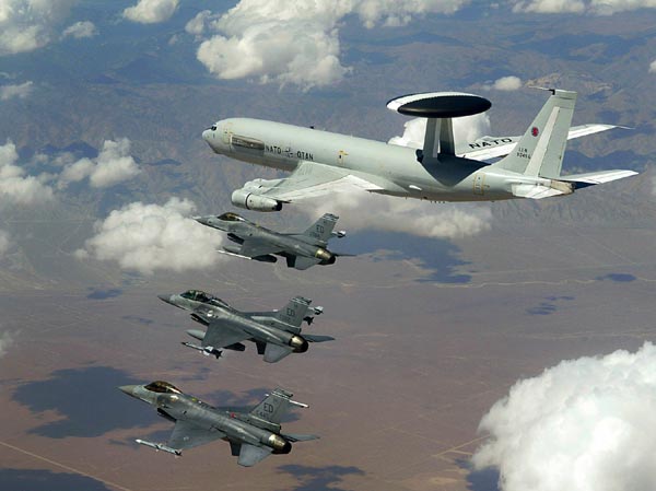 Máy bay AWACS là công cụ quan trọng để kết nối các hệ thống vũ khí khác nhau vào một môi trường chiến thuật thống nhất. Ảnh minh họa.