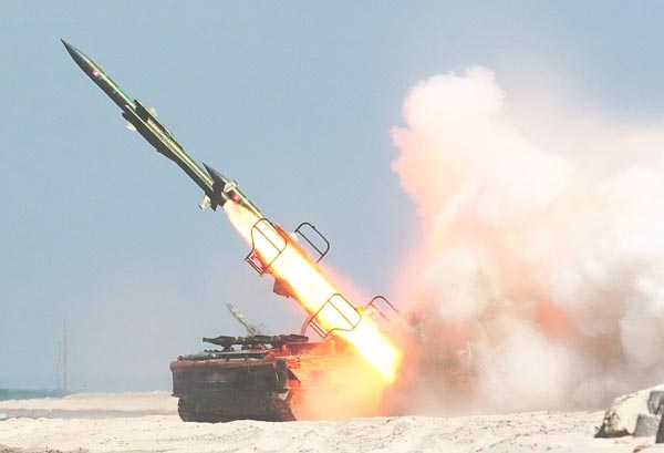 Đạn tên lửa SA-6 khai hỏa diệt mục tiêu