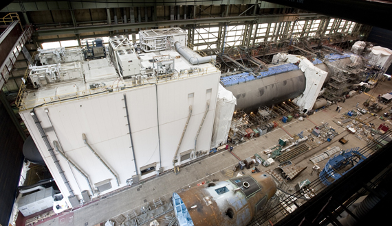 
	Tàu ngầm hạt nhân Minnesota (SSN-783)tại nhà máy đóng tàu Huntington Ingalls Industries. 