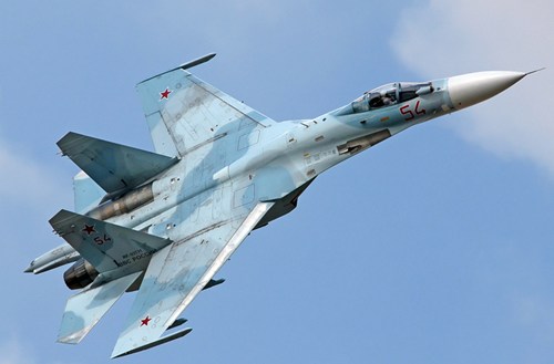 Máy bay chiến đấu Su-27