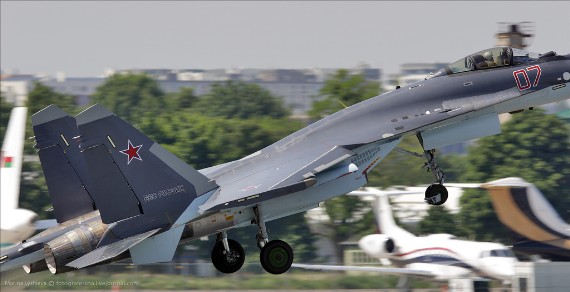 Cận cảnh ngôi ssao sáng nhất tại Paris Air Show 2013