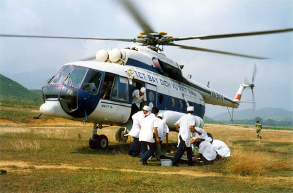 
	Ông Sơn được đi cấp cứu bằng trực thăng (ảnh mang tính chất minh họa)