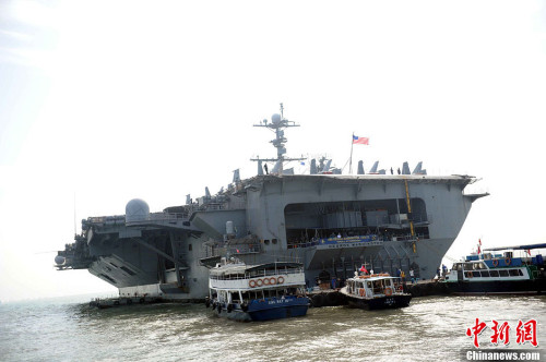 Tàu sân bay USS George Washington là tàu sân bay duy nhất của Mỹ có căn cứ ở nước ngoài