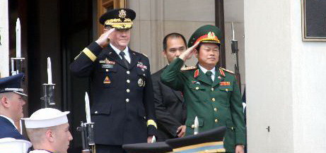  	Chủ tịch Hội đồng Tham mưu trưởng liên quân Mỹ Martin Dempsey tiếp Tổng tham mưu trưởng Quân đội Nhân dân Việt Nam, Thượng tướng Đỗ Bá Tỵ