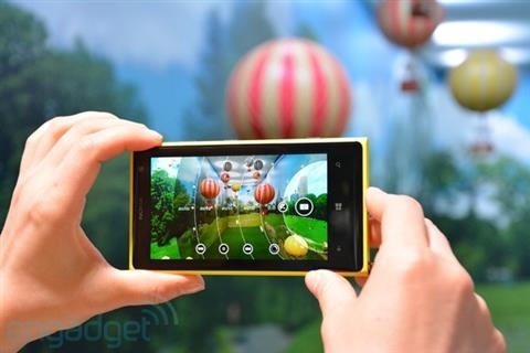 Nokia Lumia 1020 cháy hàng tại Mỹ