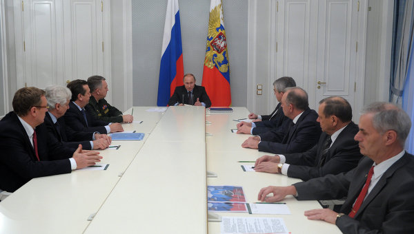 Tổng thống Putin tham dự cuộc họp với Lực lượng tên lửa chiến lược Nga.