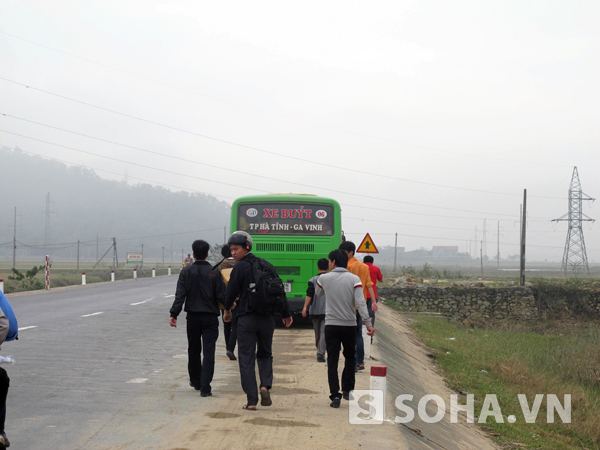 	Toàn bộ hành khách trên xe buýt ngay sau đó đã được chuyển sang một chiếc xe khác để tiếp tục hành trình