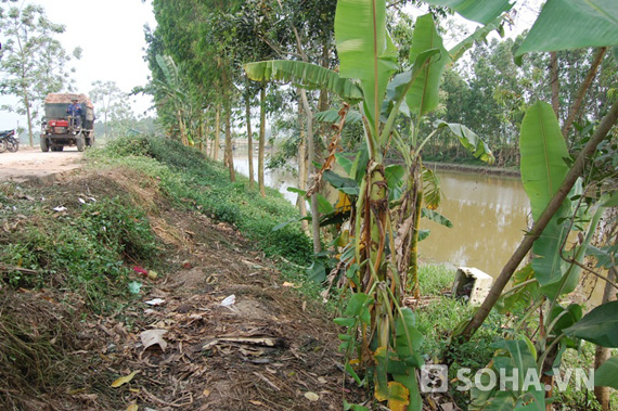 Đoạn cống Đồn đã phát hiện thi thể một người phụ nữ và bé trai nổi trên mặt sông trong tư thế buộc vào nhau.