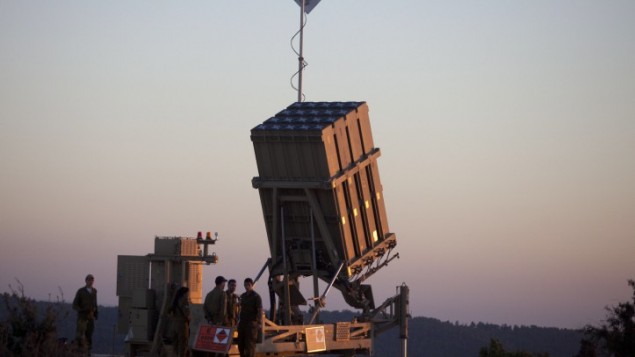 Hệ thống tên lửa phòng thủ Mái vòm sắt của Israel.