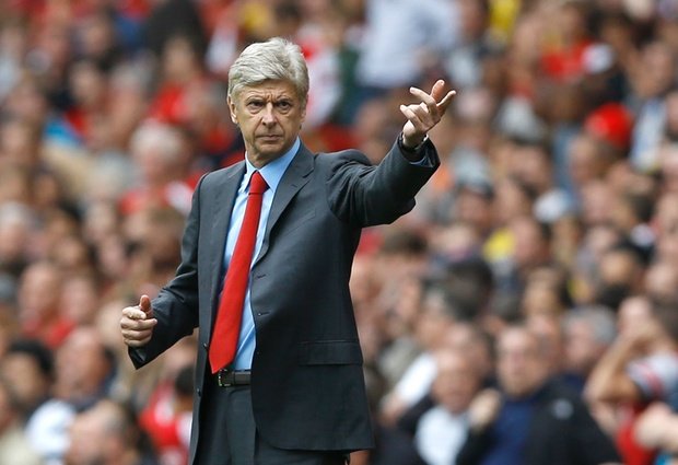  	HLV Wenger chuẩn bị ký gia hạn với Arsenal thêm 2 năm