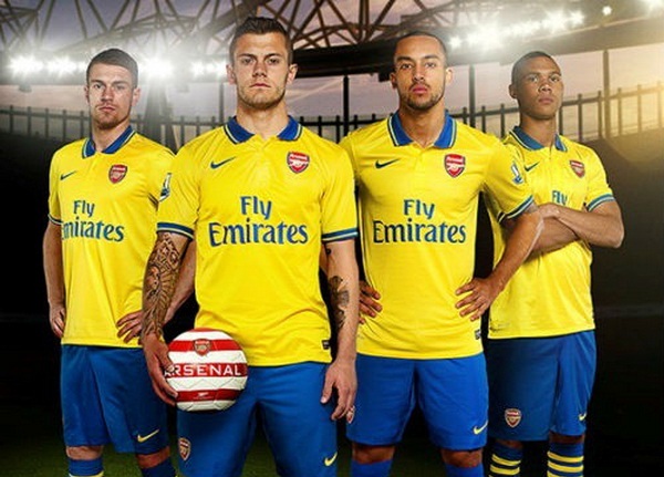 	Các cầu thủ Arsenal sẽ có cuộc giao lưu thân mật với khán giả VN vào chiều ngày 16/7