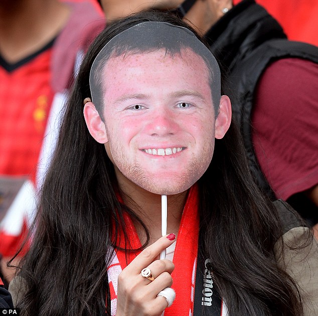 Cảm tạ Roy Hodgson, Rooney móc máy David Moyes