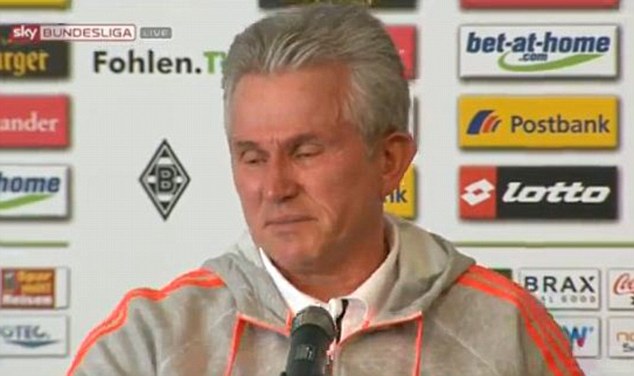 
	HLV Jupp Heynckes đã bật khóc trong cuộc trả lời phỏng vấn sau trận gặp Moenchengladbach