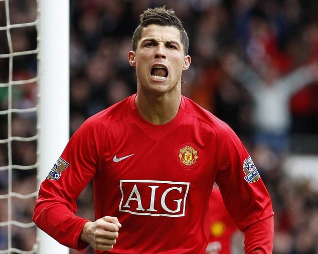 Nguyên nhân nào khiến người xem muốn thấy Ronaldo về Man United