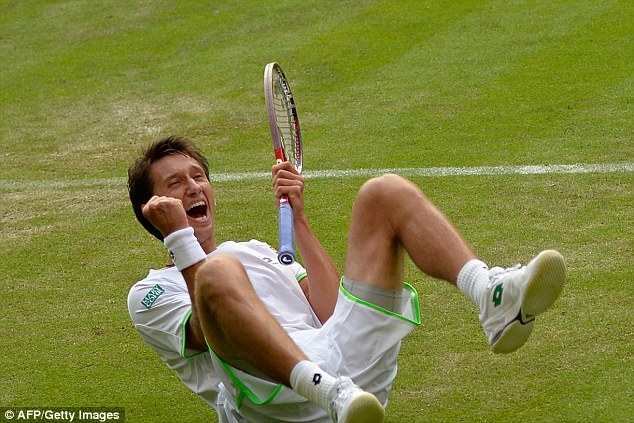 Roger Federer thua đau ngay trong ngày thi đấu thứ 3 