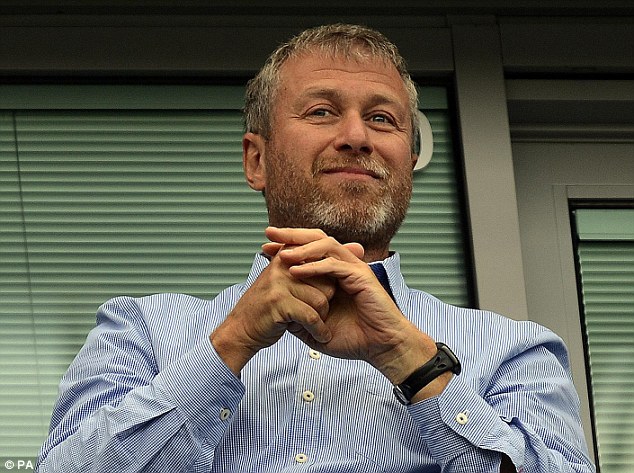 	Ông chủ hào phóng Abramovich đã tiêu không ít tiền cho Chelsea