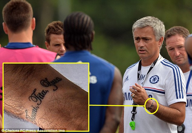	Hình xăm trên tay của Mourinho