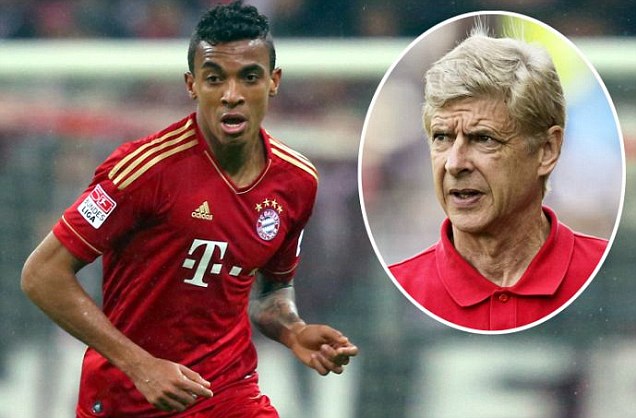 
	Luiz Gustavo rất muốn sang đầu quân cho Arsenal