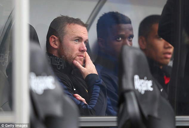 Rooney: Đừng “quy hoạch” việc ra sân = ở lại