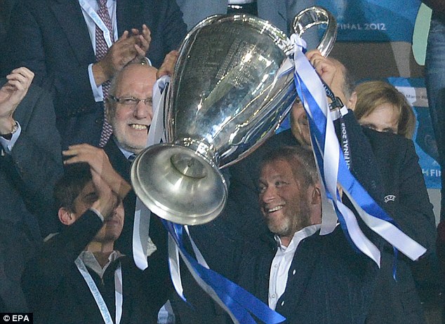 Abramovich nghẹn ngào tri ân CĐV Chelsea sau 10 năm gắn bó