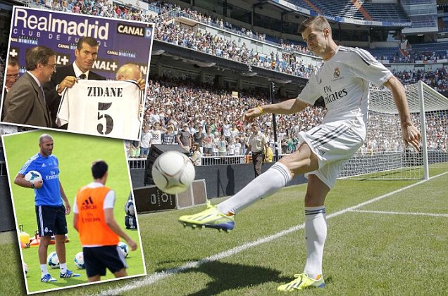  	Zidane không tin nổi giá của Gareth Bale có thể lên tới 100 triệu euro