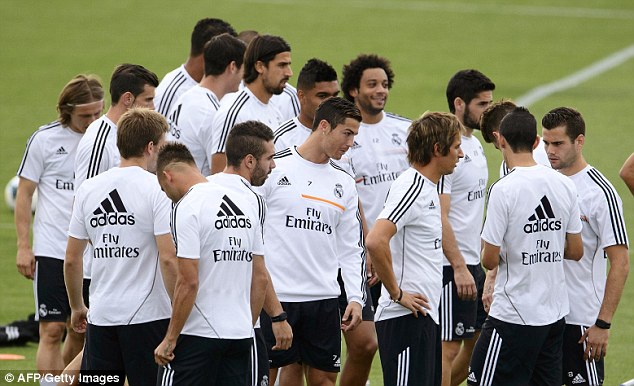 Bình phục chấn thương, Gareth Bale tập như trâu