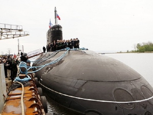 'Hai tàu ngầm Kilo về Việt Nam qua ngả Châu Phi'