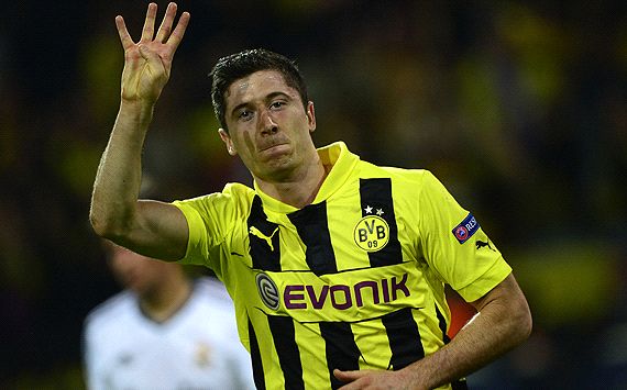 
	Lewandowski vừa lên tiếng đòi ra đi