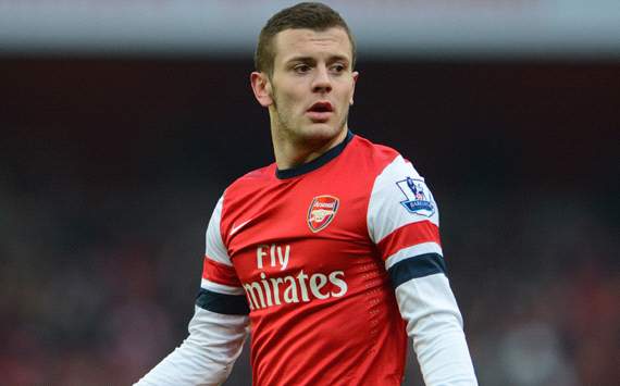 
	Wilshere tiếp tục ngồi ngoài