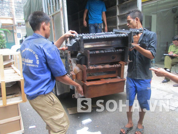 Bắt lô hàng đồ cổ, giả cổ hàng tỉ đồng nhập lậu từ nước ngoài