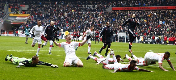 Bayern Munich chính thức đăng quang tại Bundesliga 2012/2013