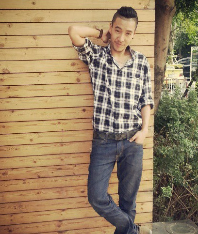 Cận cảnh hot boy chuyển giới làm “điên đảo” trái tim fan Thái