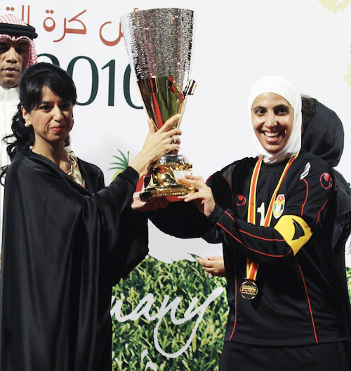 
	Phần lớn các cầu thủ nữ của Jordan hiện tại thần tượng Miseda Naseem (phải), thủ môn kiêm đội trưởng của ĐT Jordan trước khi giải nghệ vào tháng 6/2013.