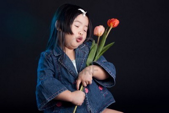 Trung Quốc: Bé gái 5 tuổi bị du khách kiện vì tội "bán dâm"