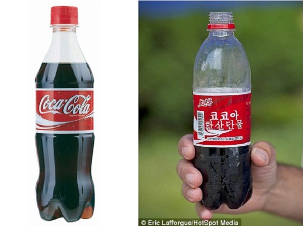 	Chai nước ngọt Cocao của Triều Tiên (bên phải) sử dụng màu sắc giống với màu sắc đặc trưng của thương hiệu Coca-Cola (trái).