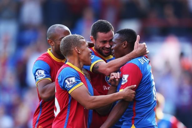 Crystal Palace “làm thịt” Mèo đen, West Ham bại trận ngay trên sâ