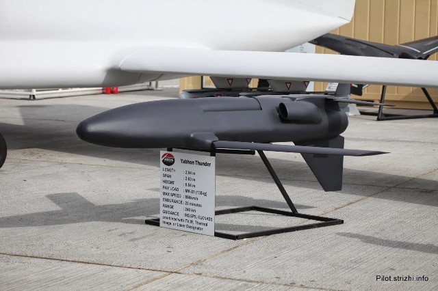  	UAV Yabhon Thunder của UAE với tên lửa Mk-81.