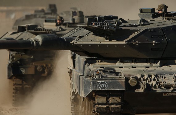 Siêu tăng Leopard 2A6 quân đội Đức tập trận