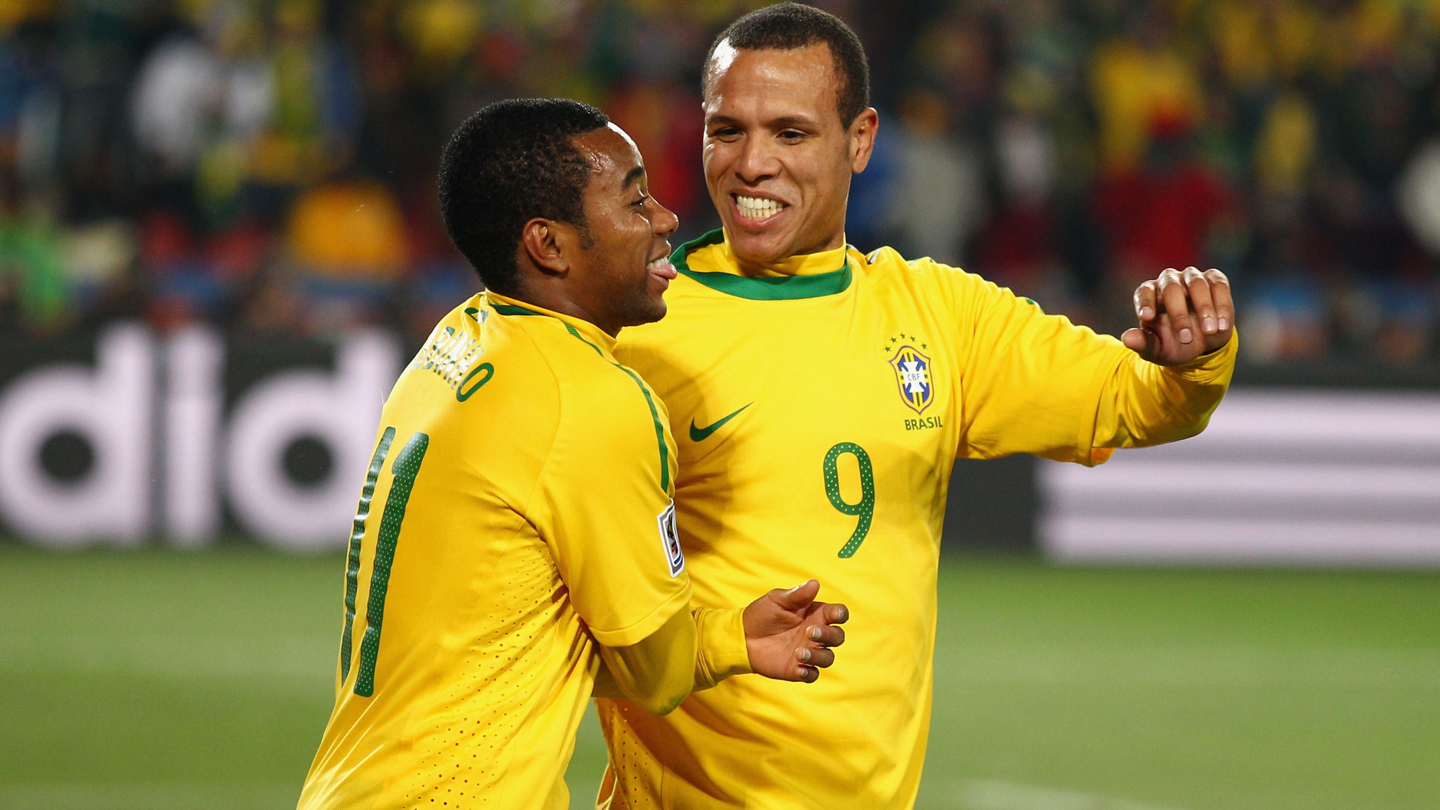 
	Robinho được gọi lên tuyển Brazil thế chỗ Diego Costa