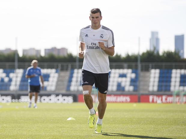 	Gareth Bale trở lại luyện tập cùng Real