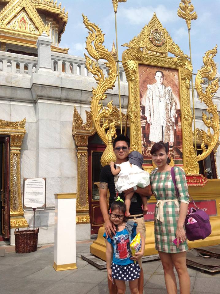 Thủ thành Mạnh Dũng đưa gia đình du hí tại Thái Lan