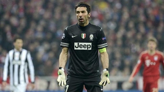 
	Buffon thừa nhận, Juve kém Bayern về mọi mặt