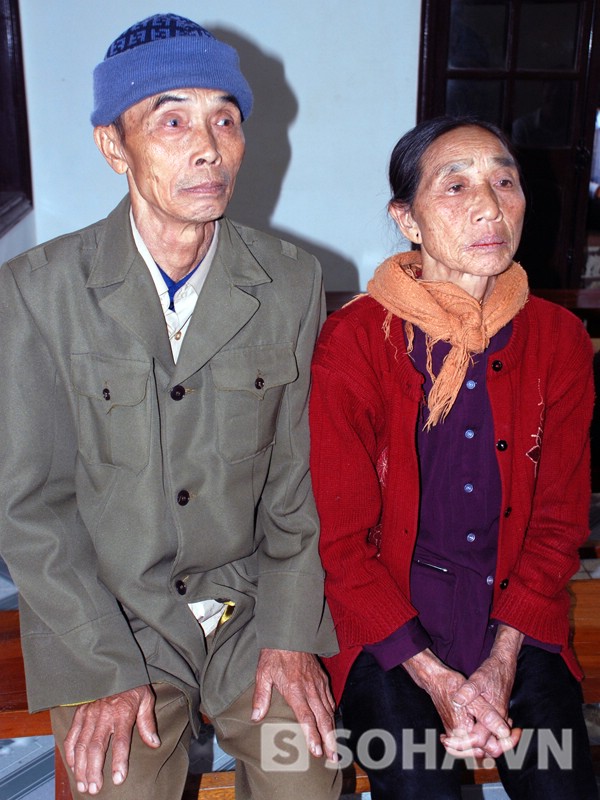 
	Vợ chồng ông Trần Xuân Lập tại TAND huyện Quỳnh Lưu