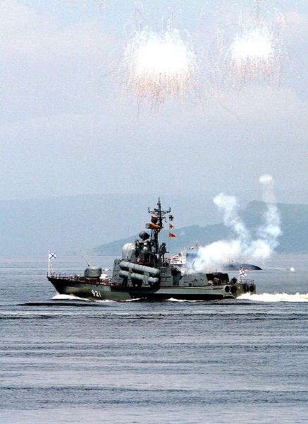	Hạm đội Thái Bình Dương Nga phô diễn sức mạnh ngày Hải quân Nga.