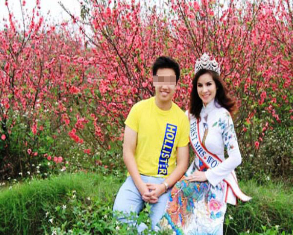 Quyền trẻ em nhân vụ con trai 15 tuổi của Kim Hồng bị tung tin ngủ với Hoa hậu